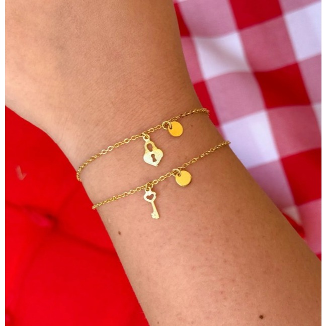 [ SEMI JOIA ] Kit Pulseira da Amizade Feminina Personalizado Delicada Cadeadinho e Chave Banhado a Ouro 18k