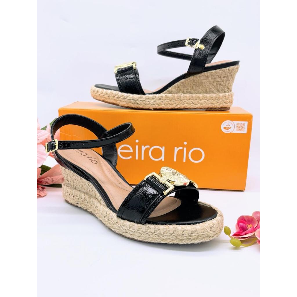 Sandália Beira Rio Anabela Salto Alto Elegante Bloco Confortável Adornos Dourados Moderno