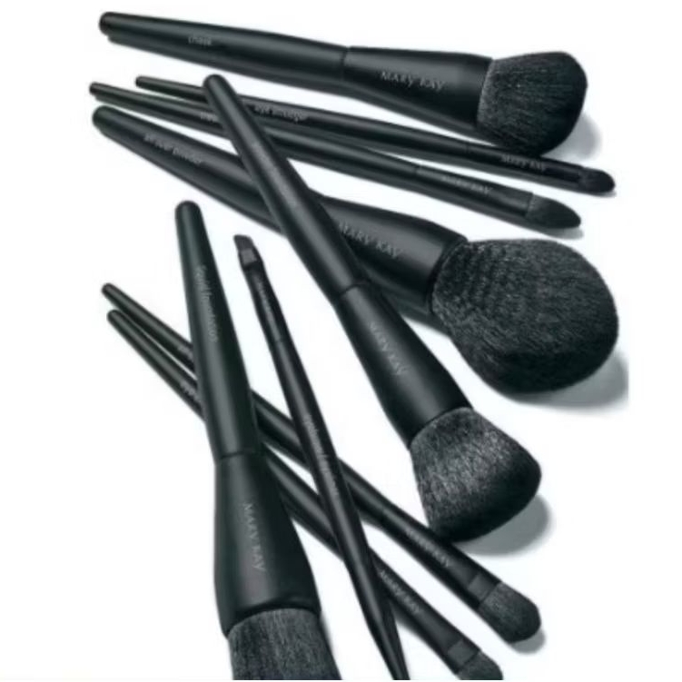 Pinceis oficiais novos mary kay. Opção pincel duo é uma relíquia.