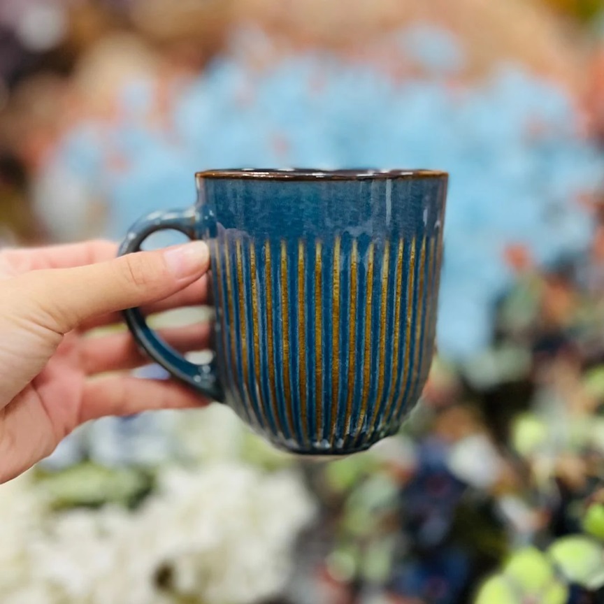 CANECA DE CERÂMICA LINEAR AZUL, BRANCA OU CINZA 380ML - LYOR em Oferta na Shopee