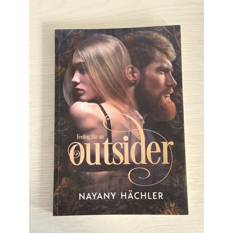 Livro Feeling Like An Outsider - Nany Hächler | Romance