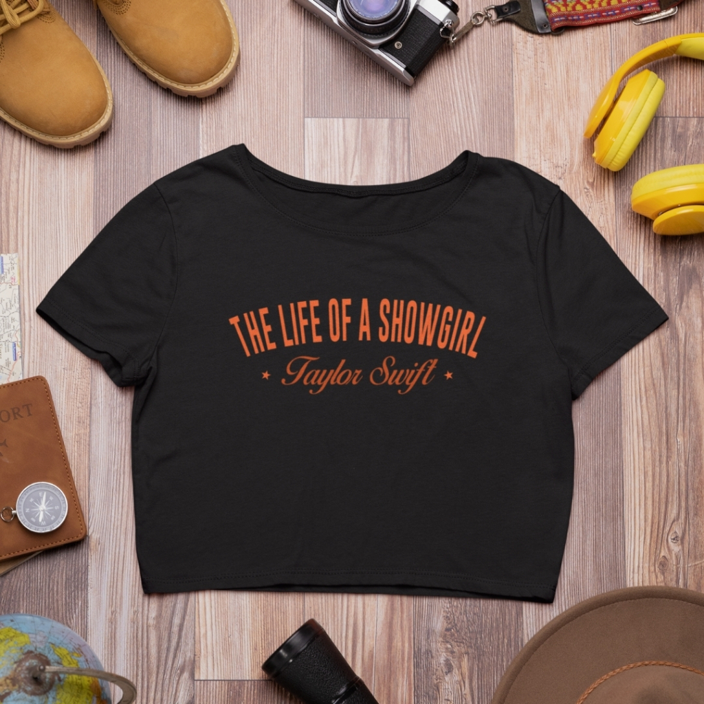Cropped Baby Tee Cantora Internacional Pop The Life of a Showgirl