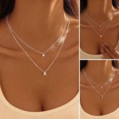 Colar duplo estiloso feminino com pingente de letra A a Z e pingente redondo de zircônia