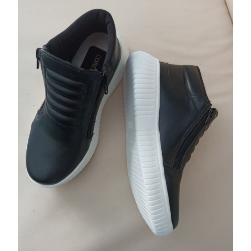 tênis botinha com ziper em Oferta na Shopee