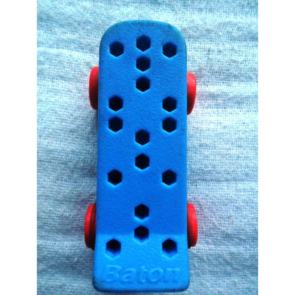 Brinquedo Antigo Anos 80 / 90 - Mini Skate Promocional Baton  Chocolates Garoto - Brinde Promocional