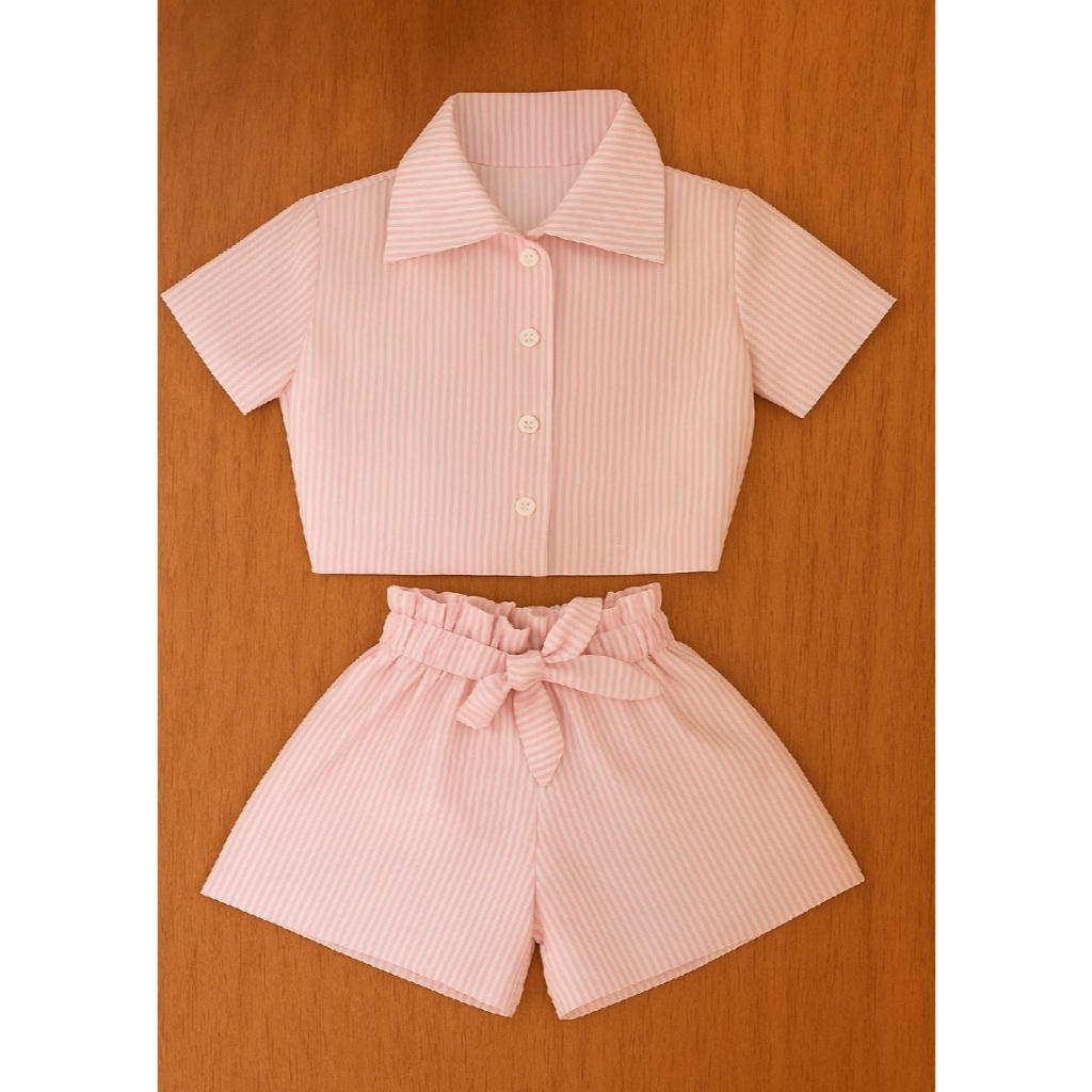 Conjunto Infantil e Juvenil para Meninas e Adolescentes Crepinho Listrado Blusa Cropped Botão e Shorts Clochard (CJI0017
