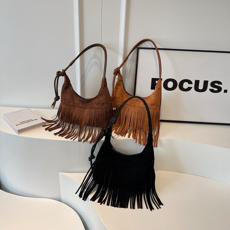 Bolsa Feminina Ombro Franja Canoa Meia Lua Casual Elegante Bolsa Transversal Retrô Moda 2025 em Oferta na Shopee