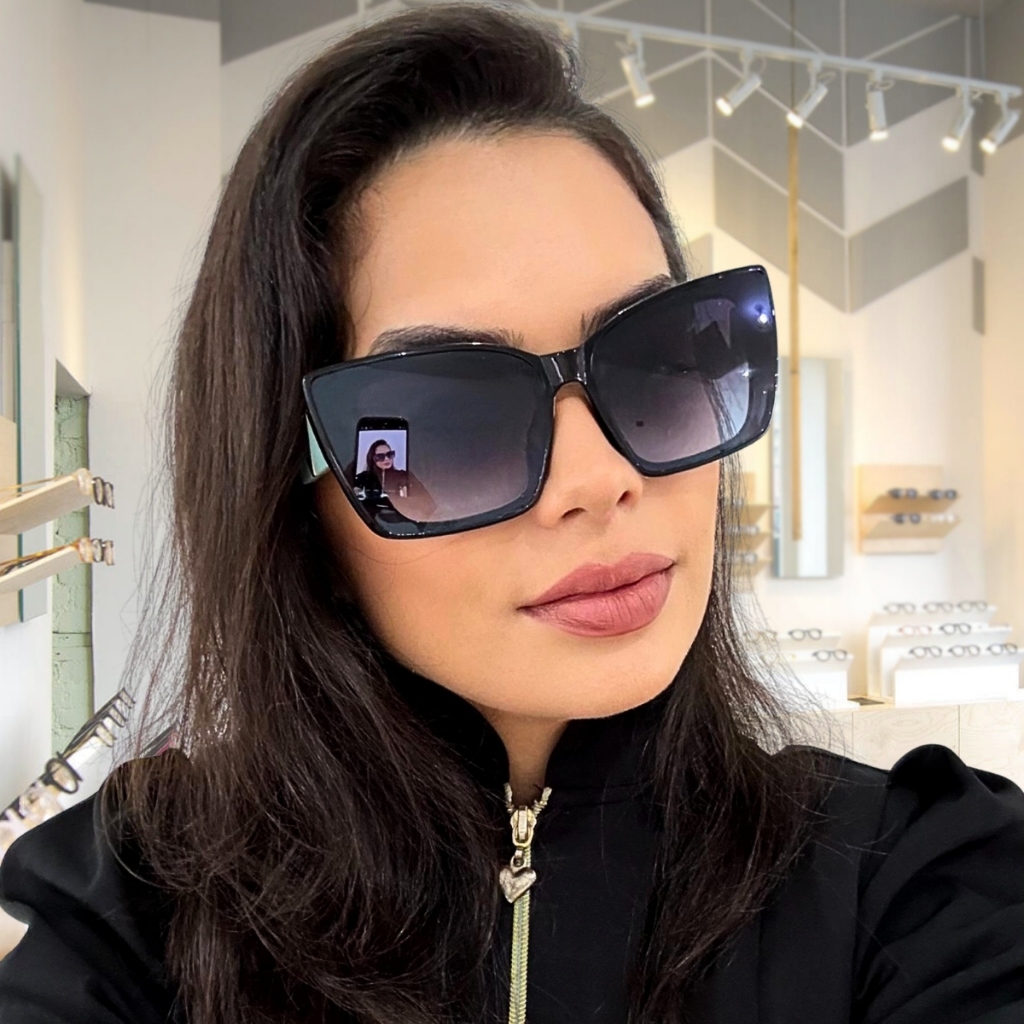 Óculos de Sol Feminino Gatinho Oversized Luxo Proteção UV400 Armação Resina Haste Dourada Estilo Moderno