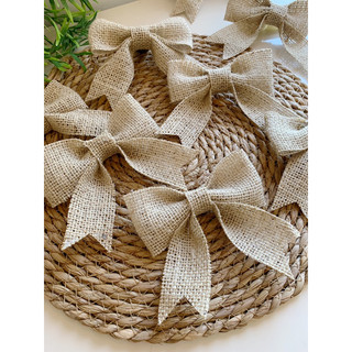 Laço de juta 12 x 12 cm e 8 x 8 cm  presente decoração e lembrancinhas acompanha fio juta para amarração