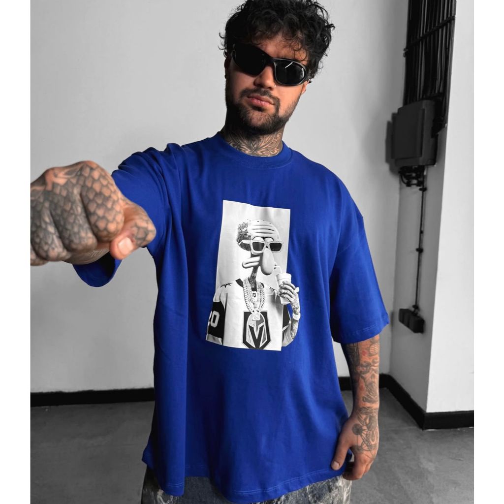 Camiseta oversized Lula Gangster streetwear – estilo urbano, conforto e irreverência.
