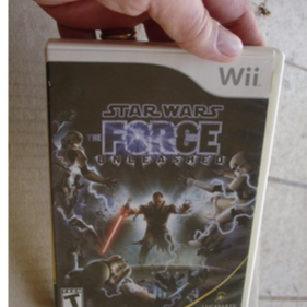Wii Jogo Star Wars II The Force Unleashed lacrado