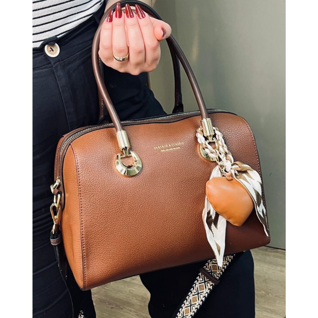 Bolsa Feminina Baú Veryrio Couro Luxuoso Alça Confortavel Estampada Coração e Lenço