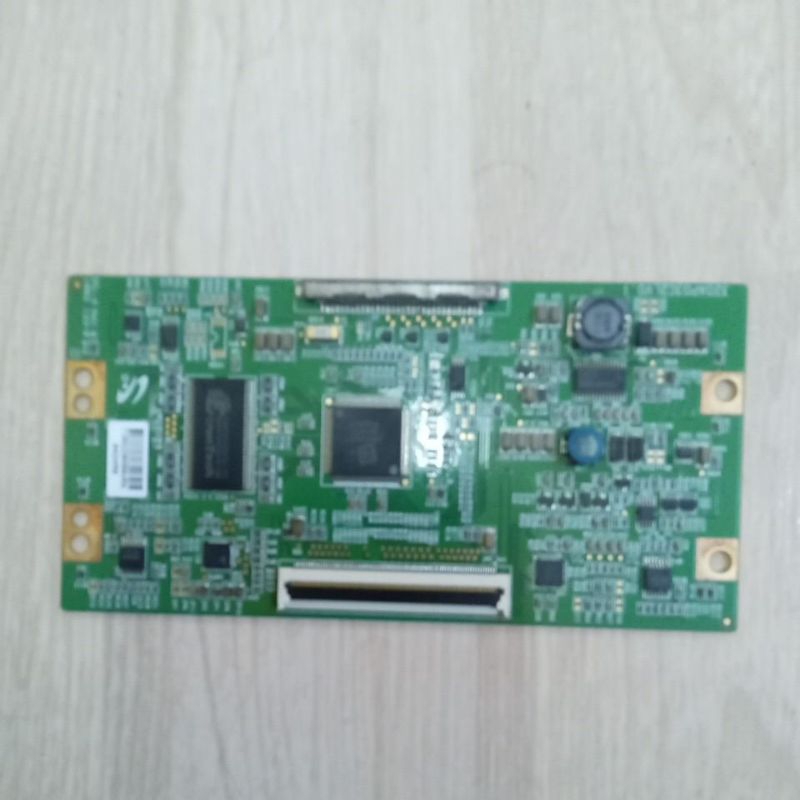 PLACA DE TCON TV AOC D32W831......320AP03C2LV0.1