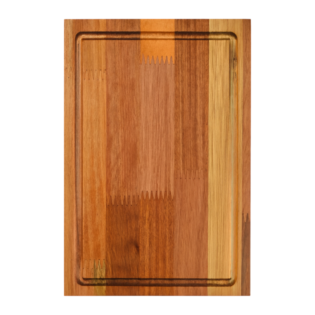 Tábua de carne em madeira eucalipto 20x30cm, ideal para churrasco, petiscos e cozinha. Resistente, prática e durável. em Oferta na Shopee