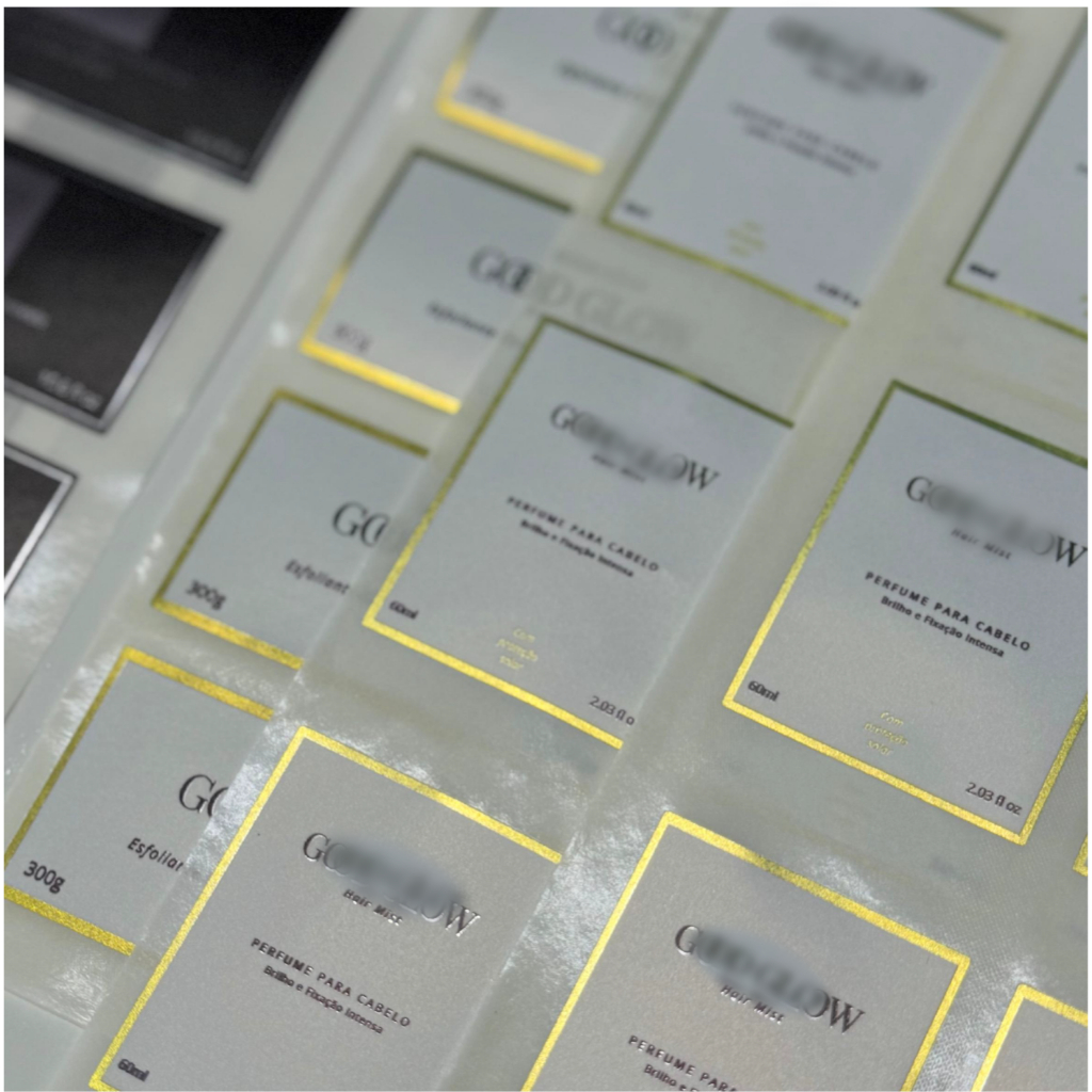 Etiquetas Adesivas Personalizadas Metalizadas| TECNOLOGIA PROFISSIONAL | QUALIDADE INTERNACIONAL