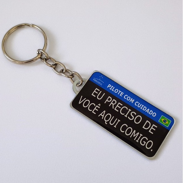 Chaveiro Pilote com Cuidado com Foto. em Oferta na Shopee