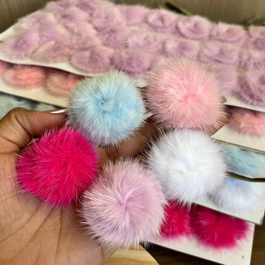 Pompom meio bigode Achatado 2.5 cm  pacote com 5 ou 10 peças laceira laço infantil em Oferta na Shopee