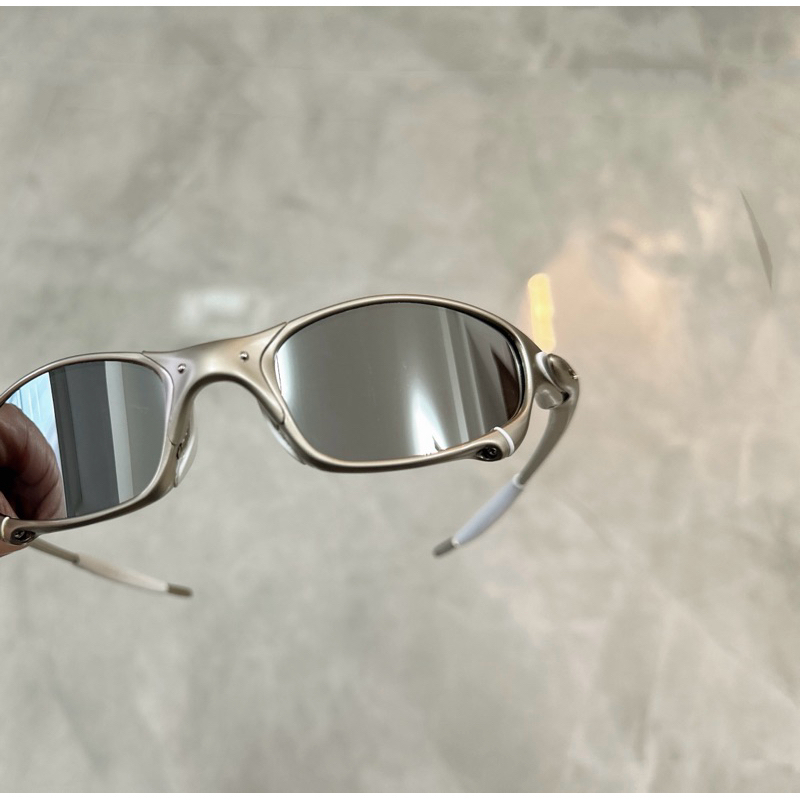 oculos de sol metal novo roxa