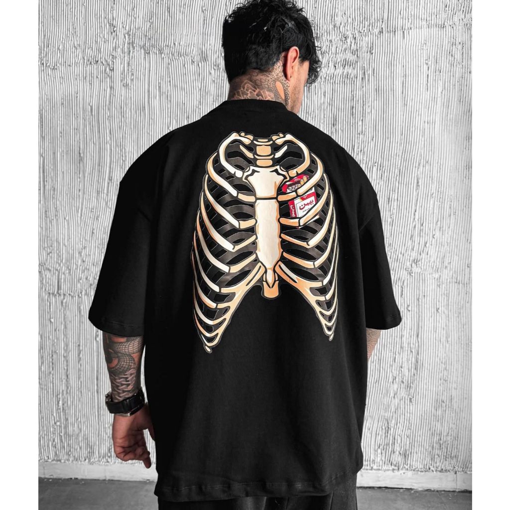 Camiseta Oversized Esqueleto X-Ray – Estilo urbano, conforto e atitude em uma só peça.