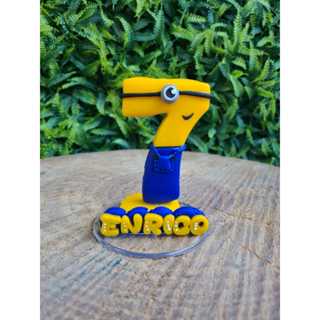 Decoração Festa / Vela Aniversário Biscuit / Topo de Bolo / Minions COM NOME ACOMPANHA O PAVIO em Oferta na Shopee
