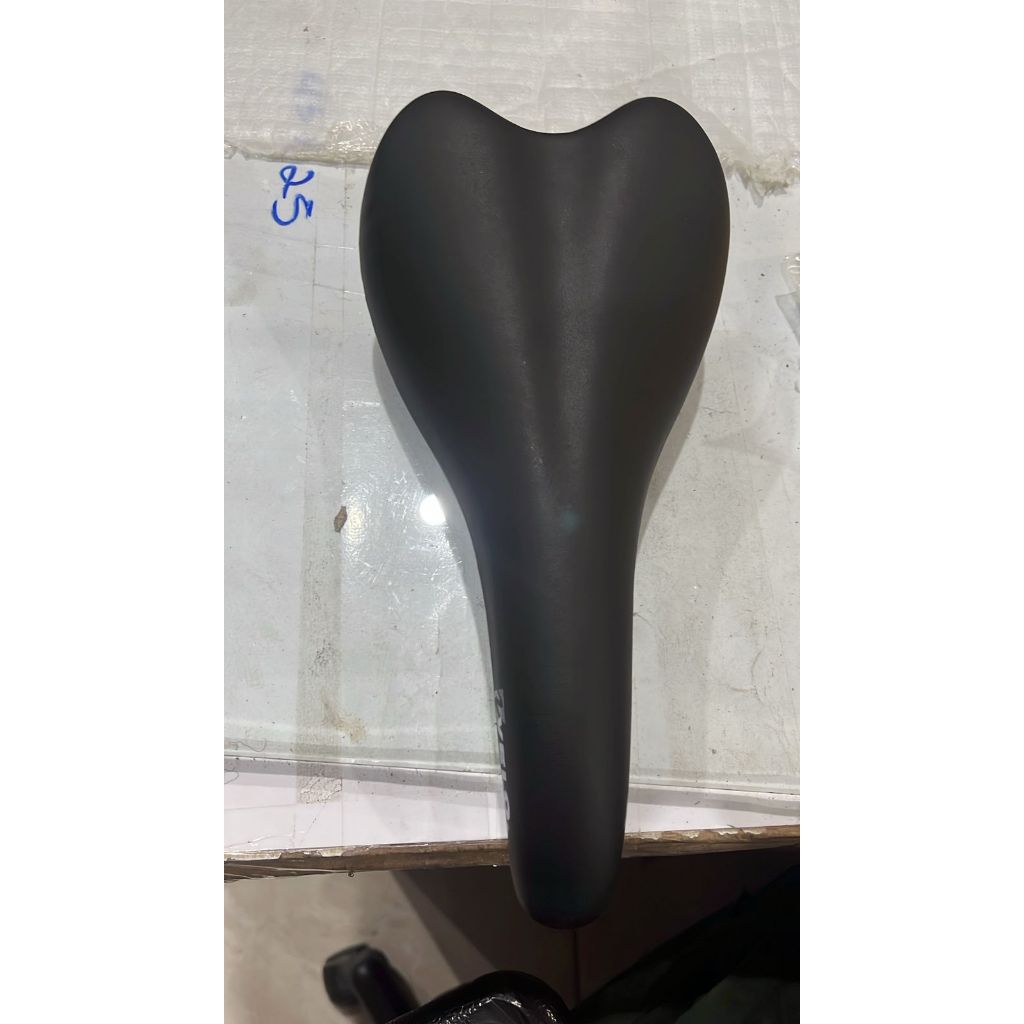 Selim Velo VL-1093 270X130mm Preto