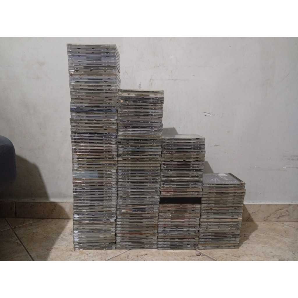 BANDAS E ARTISTAS NACIONAIS E INTERNACIONAIS VARIADOS - CDS ORIGINAIS