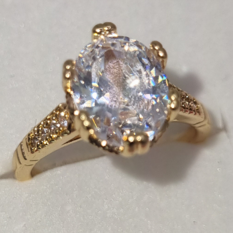 Anel Solitário dourado -  Ródio branco - Presente Para Mulher + Zircônia - Acessórios - Queenverso em Oferta na Shopee