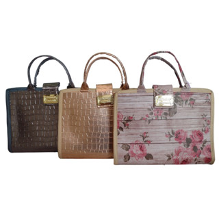 Capa para Bíblia Grande Feminina com Alça - Estilo Bolsa - numero 13 | Diversas Cores
