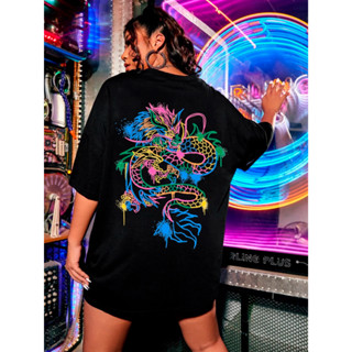 Camiseta Oversized Feminina Estampa Dragão Chines Bordado Oriente Grafite Multicolorido Tinta T-shirt Ombro Caido Blusa Manga Curta Tatuagem Komodo Plus Size Tumblr Unissex