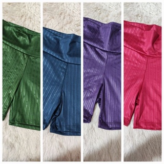 SHORTS MEIA COXA EM CIRRÊ BRILHO MOLHADO LEVE EFEITO 3D em Oferta na Shopee