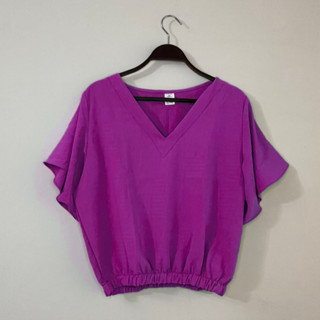 Blusa feminina com elástico tecido duna