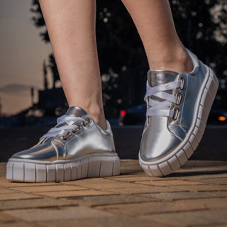 Tênis Feminino Casual Gliter Brilhante Com Amarração em Cetim Lançamento Moda 605-GG