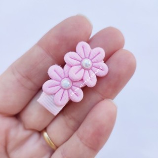 Micro Laço Florzinha para bebês (presilha com 3cm toda forrada e com borrachinha antideslizante)