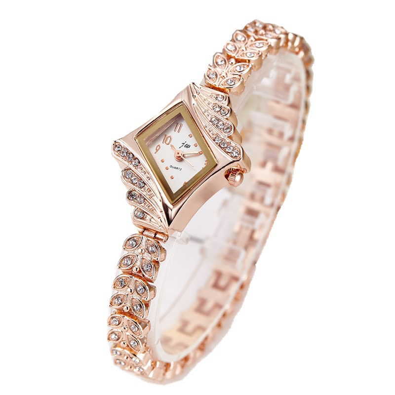 Relógio Feminino Com Pulseira De Diamantes Relógio Quartzo Feminino Moda Leve E Luxuosa Casual De Quartzo em Oferta na Shopee