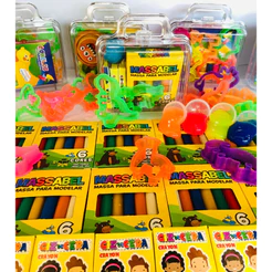 Kit 25 Maletinha Cristal Acrilico + Massinha Modelar + Forminha Cortadores + Geleca Slime + Giz Cera