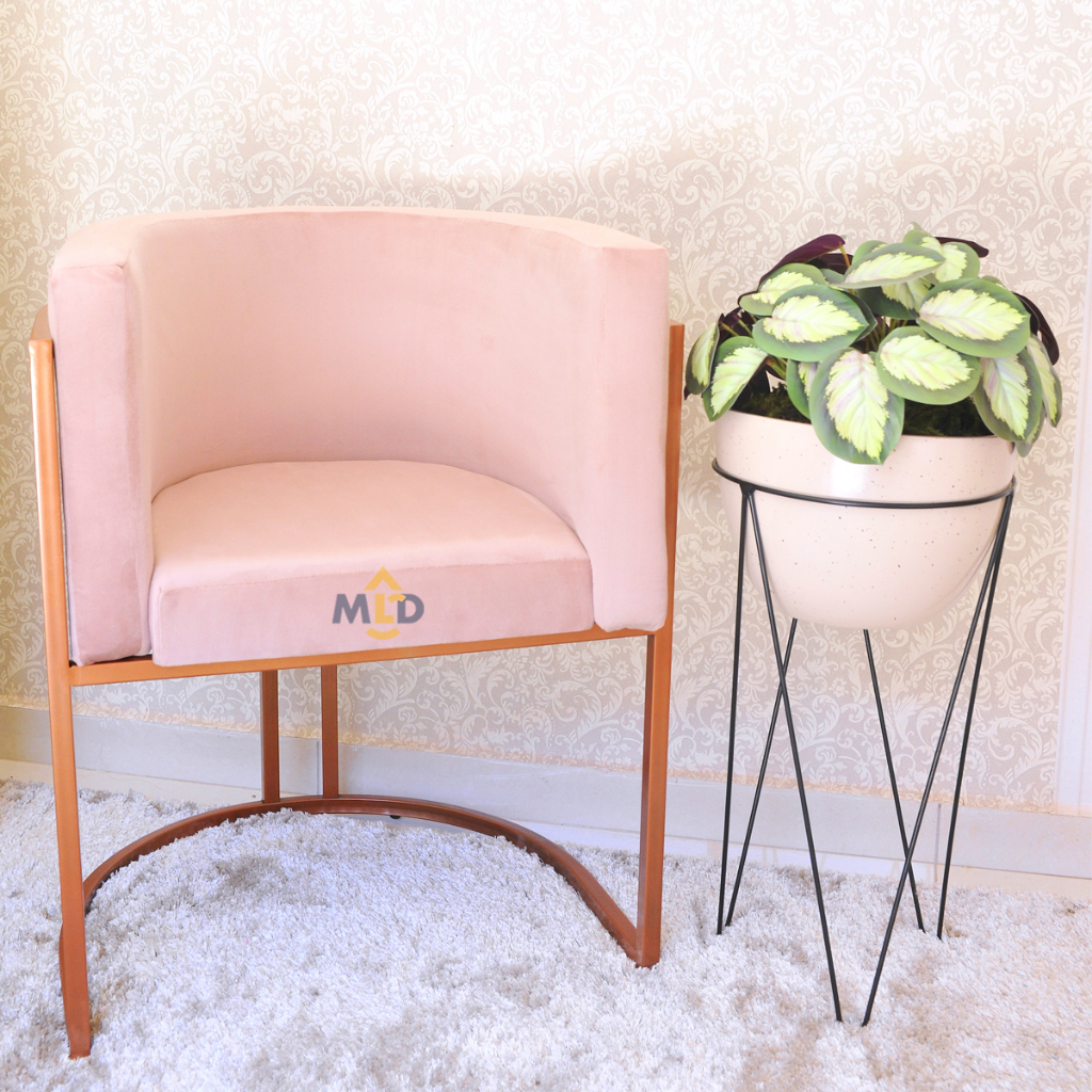 Poltrona Para Clinica Veludo Cadeira De Canto Escritorio Escrivaninha Sofa Decorativa Cores Banqueta Betina Base Quadrada Dourada Verde escuro Poltronas Cadeira Escritório Recepção Cor Preta