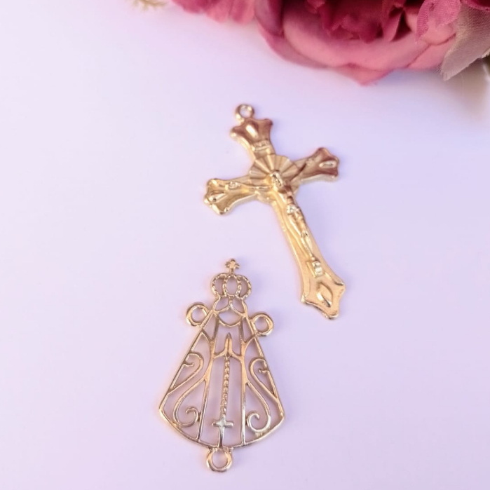 10 Crucifixos para Terço + 10 Entremeios Nossa Senhora Aparecida Dourado - Kit para Montagem de Terços