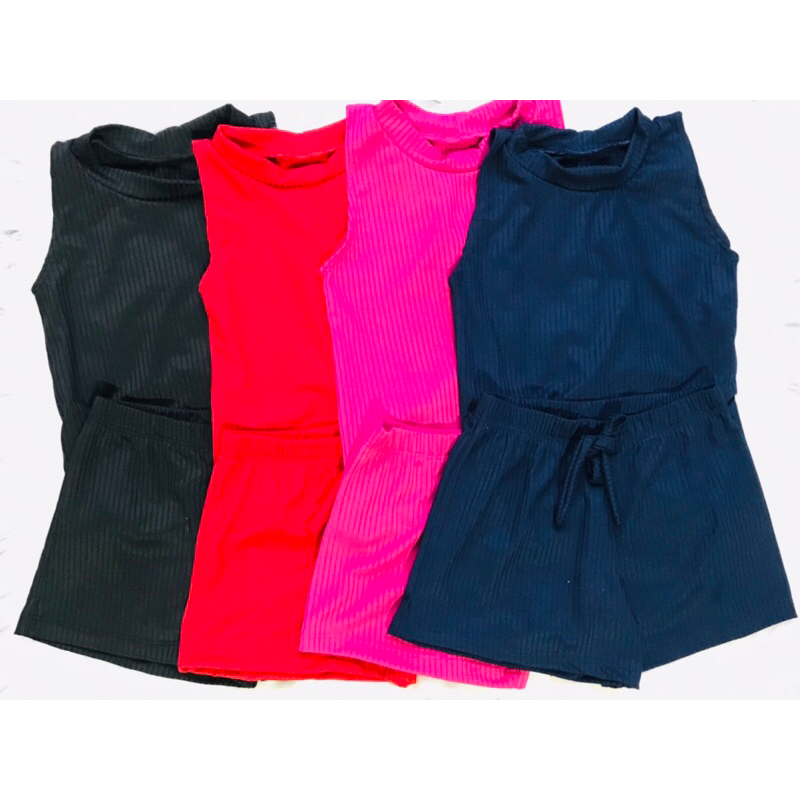 kit 4 conjunto infantil menina blusa regata com short dia a dia na malha canelada super confortável para o uso diária passeio e deixa sua baby super estilosa e elegante com conforto que a as mamães amam