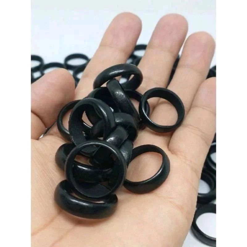 Kit 10 Unidades De Anel Coquinho Preto Tucum Com Brilho 10 Unidades Unissex