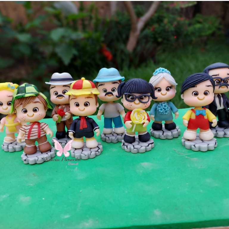 Kit 9 unidades lembrancinhas do chaves/Coleção do chaves/turminha do chaves em biscuit