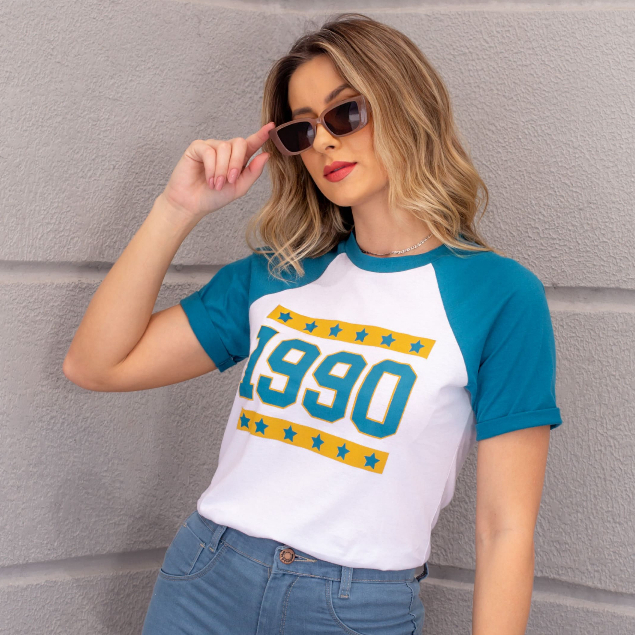 Camiseta Feminina 1990 Blusa Tshirt Moda Y2K Anos 90 e Anos 2000 em Oferta na Shopee