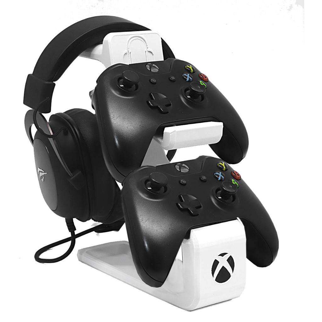 Suporte para dois controles de Xbox e suporte para fone de ouvido
