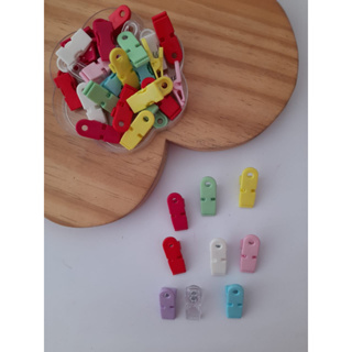 Prendedor de Chupeta Kit c/5 prendedor jacaré cores variadas no pacote em Oferta na Shopee