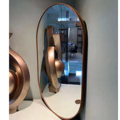 Espelho Decorativo Adnet Oval Orgânico Grande 70x50 cm Moldura Couro + Pendurador