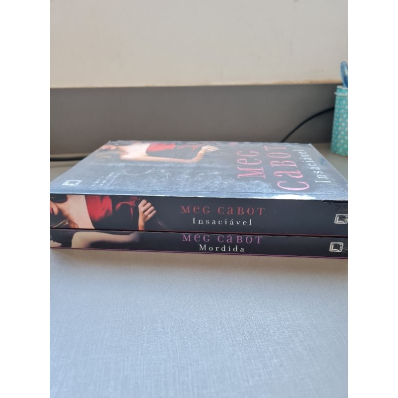 Insaciável e Mordida - Meg Cabot (2 livros) Ainda no Plástico