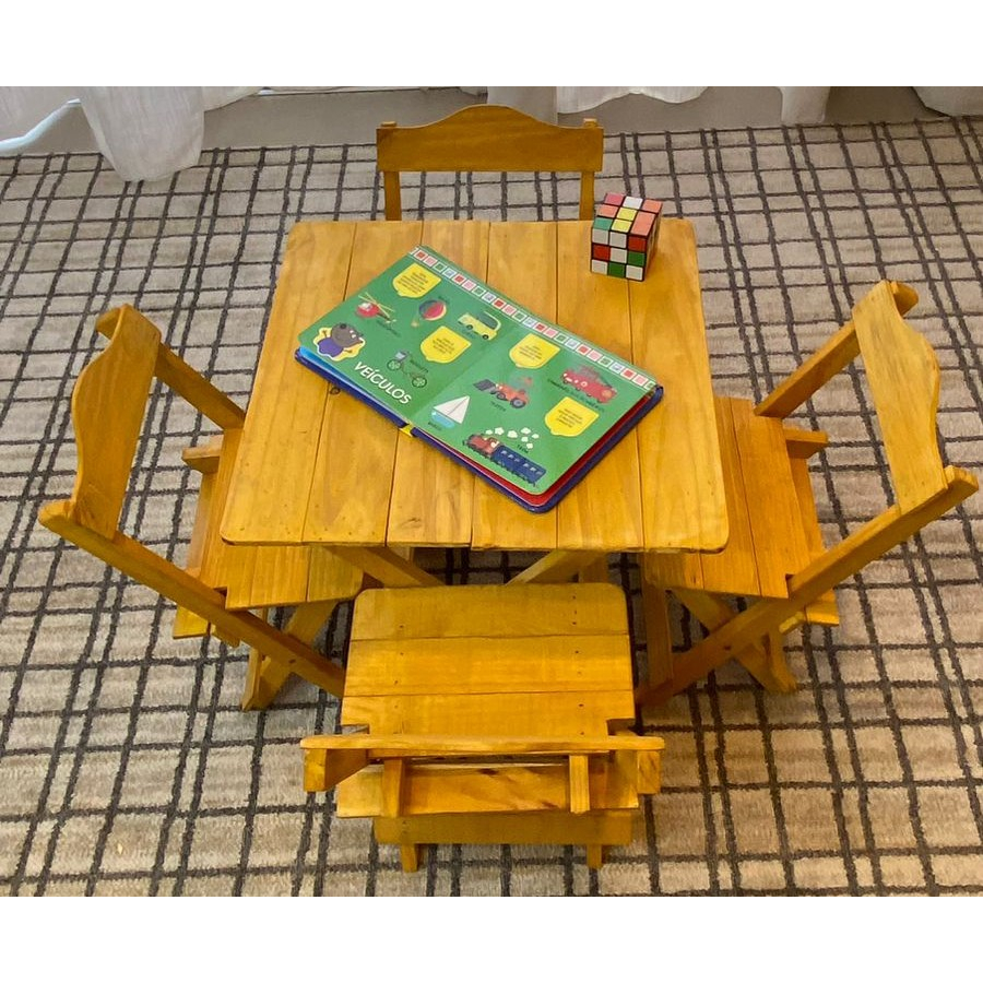 Kit 4 Cadeiras + Mesa tamanho Infantil de Madeira Quadrada Dobrável Oferta