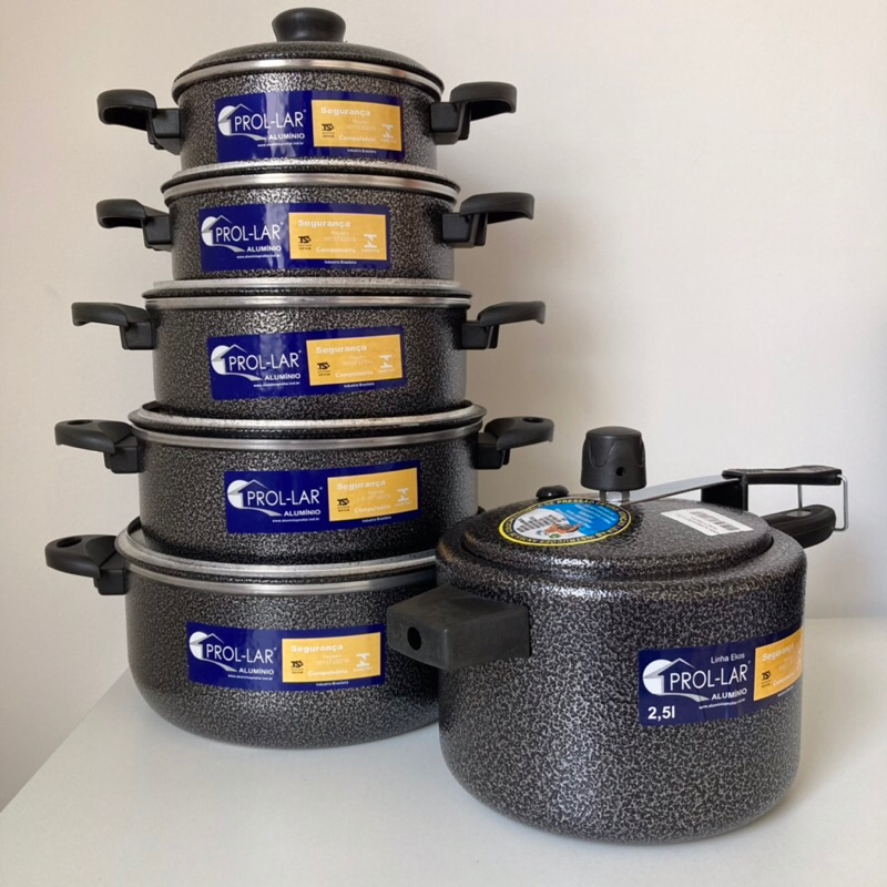 Conjunto com 5 panelas de excelente qualidade + Panela de pressão 2,5 Litros.