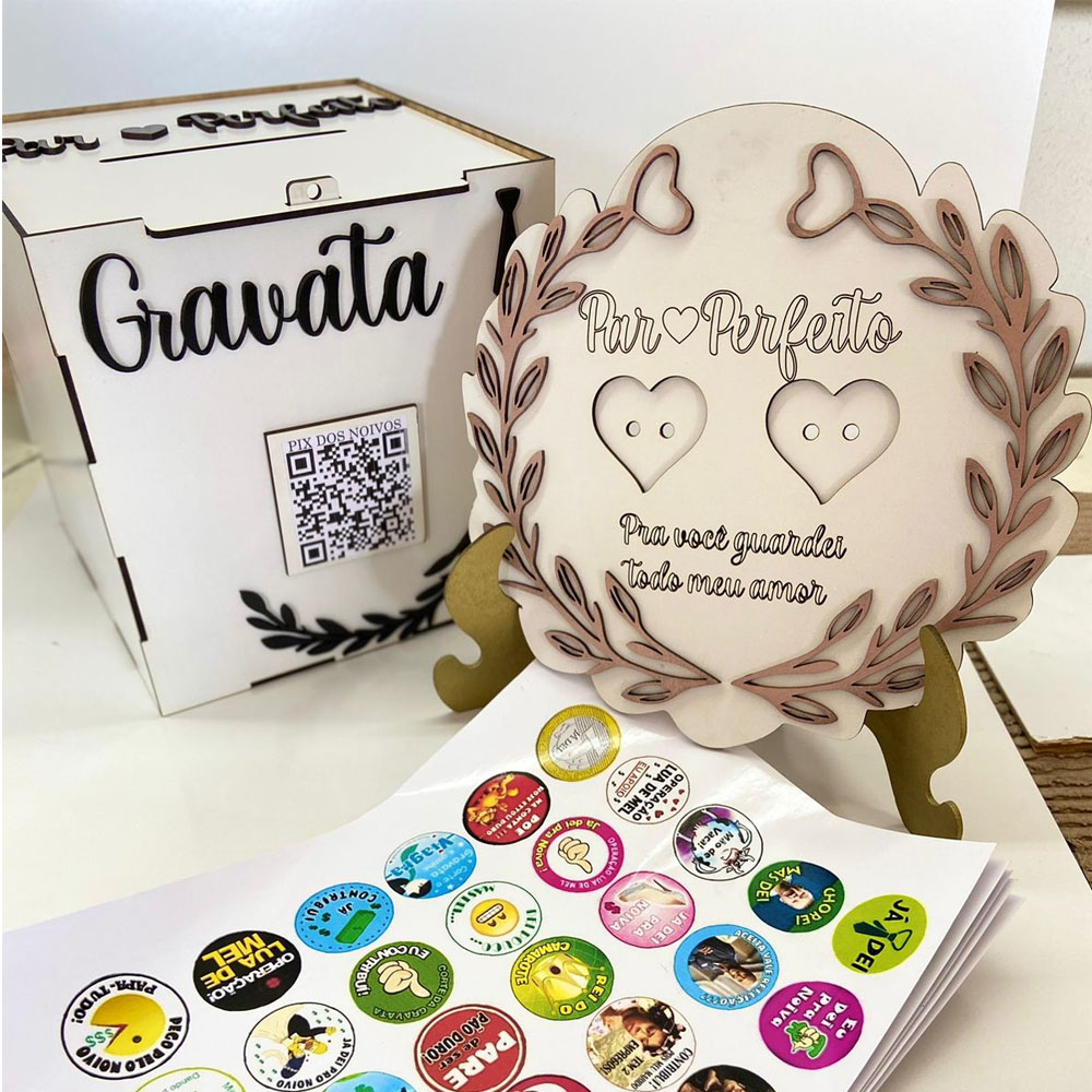 Kit Casamento Caixa dos Noivos Gravata Sapatinho Lua de Mel + 200 Adesivos hora da gravata + Porta Aliança Personalizada com Nomes e cores