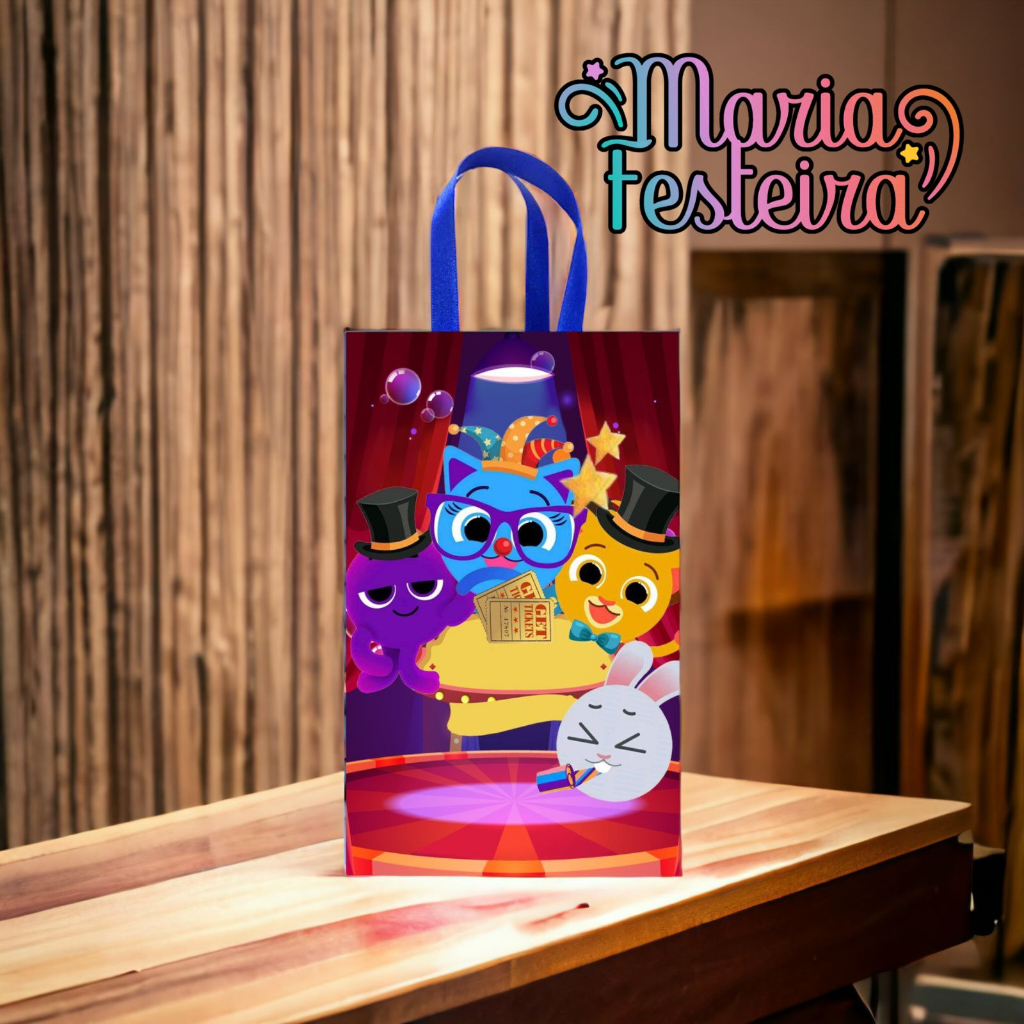 15 sacolinhas surpresa personalizadas no tema circo bolofofos no tamanho pequeno 16x4x10cm