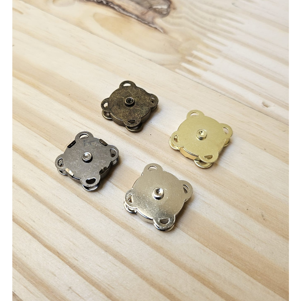 BOTÃO DE IMÃ PARA COSTURA PACOTE COM 6 UNIDADES em Oferta na Shopee